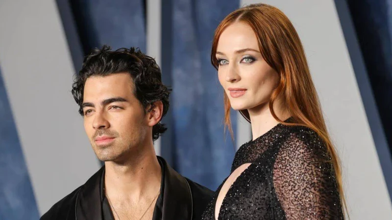 তারকা দম্পতি জো জোনাস ও সোফি টার্নারের ঘর ভাঙছে