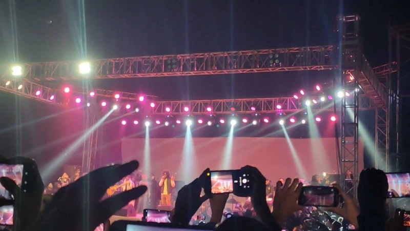 সেপ্টেম্বর মাসজুড়ে ঢাকায় সাতটি কনসার্ট কবে এবং কোথায়