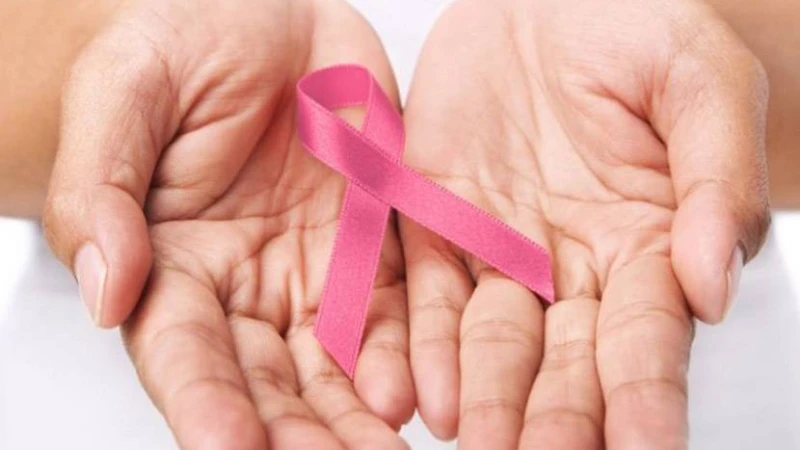 স্তন ক্যান্সারের ঝুঁকি কমবে ৩টি অভ্যাসে