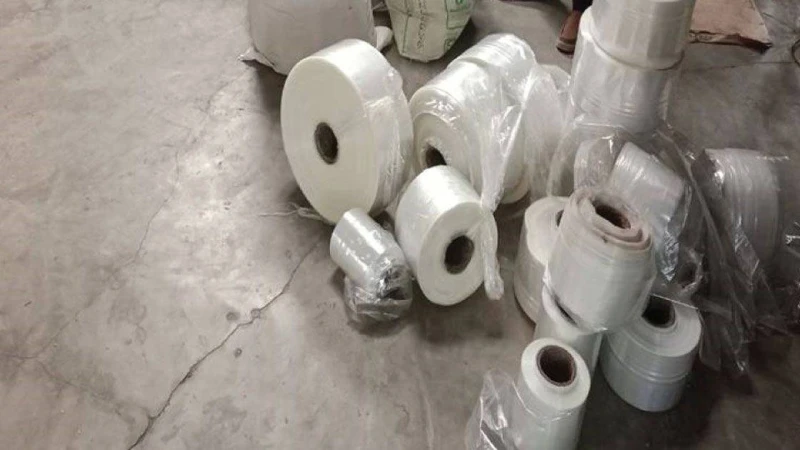 নারায়ণগঞ্জে ৬ হাজার ১৩১ কেজি অবৈধ পলিথিন জব্দ ও দুজনকে কারাদণ্ড