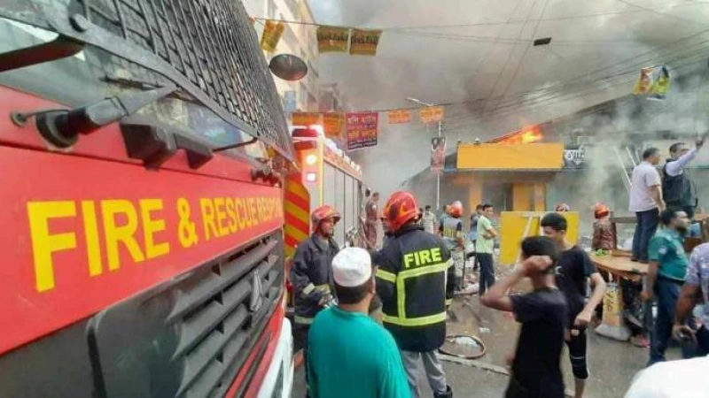 মোহাম্মদপুর কৃষি মার্কেটে ছিলোনা কোন ফায়ার সেফটি