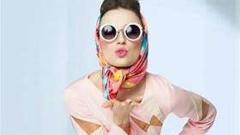 চটজলদি মেকআপ ব্যাগের টুকটাক জিনিসেই