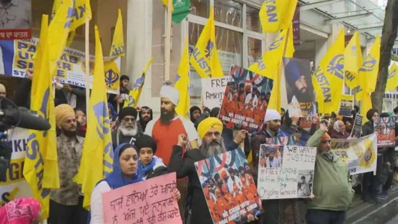 ভারত বিরোধী বিক্ষোভ শত শত কানাডিয়ান শিখের