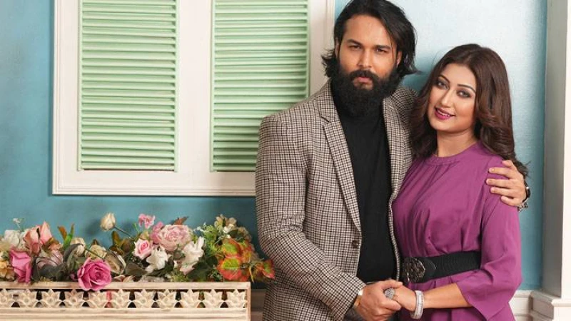 আসছে ঢালিউডের নতুন জুটি আদর ও প্রকৃতির ‘যন্ত্রণা’ সিনেমা