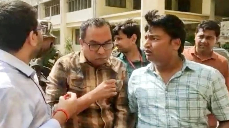 ২২ বছরের কারাদণ্ড পি কে হালদারের