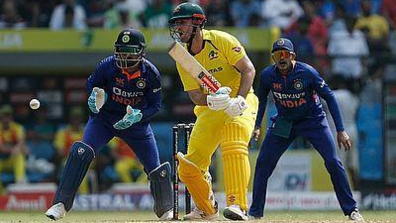 টস জিতে ব্যাটিং নিয়ে শুরুটা ভাল হয়নি অস্ট্রেলিয়ার