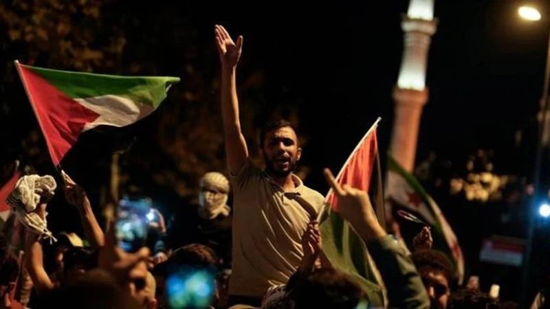 ফিলিস্তিনিদের প্রতিরোধ অভিযানে মুসলিম বিশ্বের সংহতি