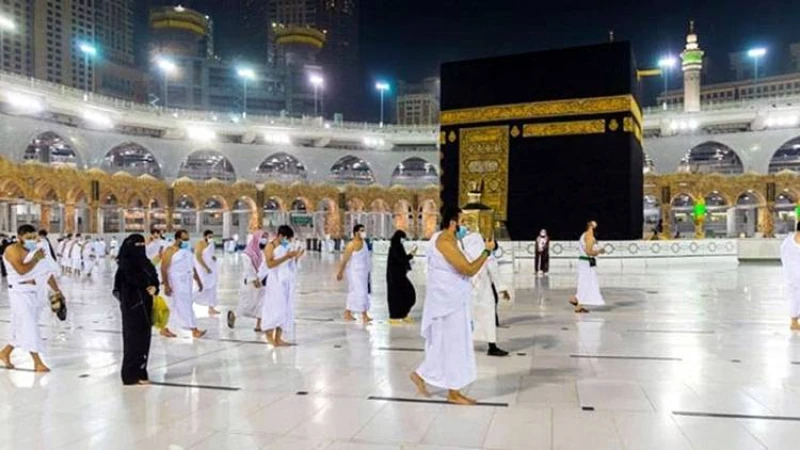 হজ ও ওমরার সওয়াব পাওয়া যাবে যেসব আমলে