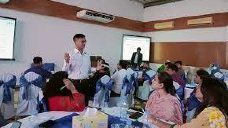 এসএমএসি এইচআরএস লিমিটেডের মধ্যে মাইলফলক সহযোগিতায় একটি প্রশিক্ষণ কর্মশালা অনুষ্ঠিত