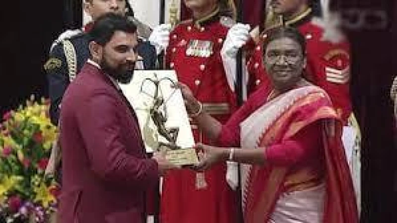 অর্জুনা অ্যাওয়ার্ড পেলেন শামি