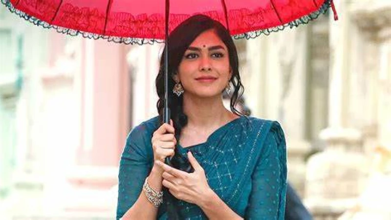 দ্বিধায় ছিলেন কেন ‘সীতা রমম’ অভিনেত্রী