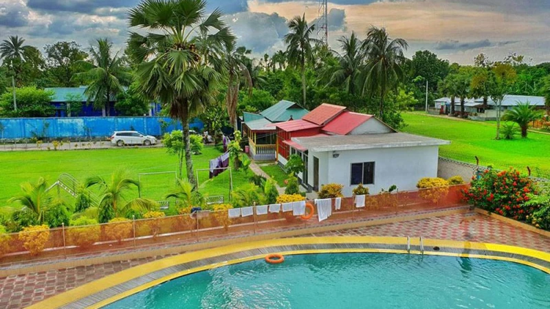 কম খরচে ঘুরে আসা যায় এমন কিছু রিসোর্ট