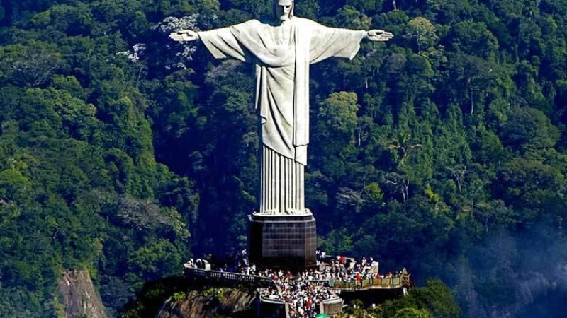 স্ট্যাচু অব ক্রাইস্ট দ্য রিডিমার