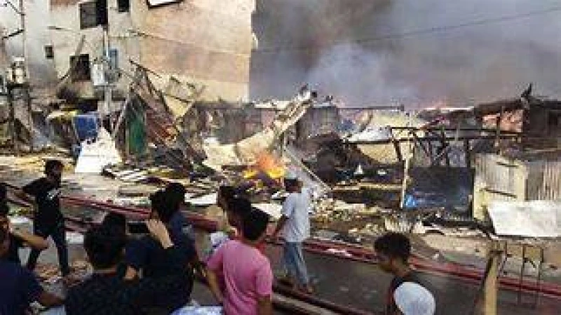 অস্থায়ীভাবে বসার সুযোগ পাবেন বঙ্গবাজারের ক্ষতিগ্রস্ত ব্যবসায়ীরা