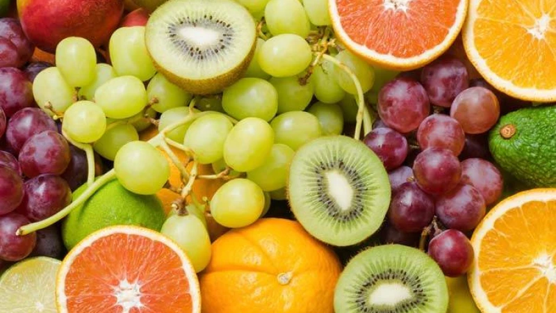 কোলেস্টেরল কমাবে যেসব ফল