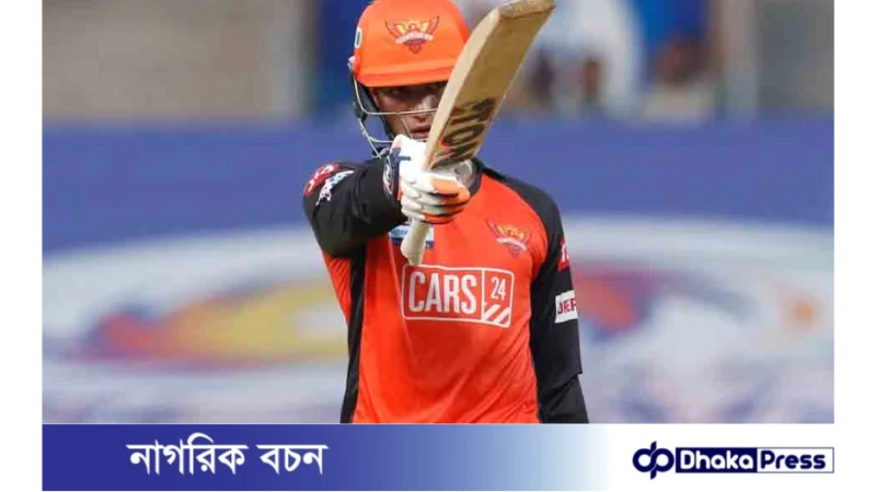 অভিষেক শর্মা আইপিএলে রেকর্ড গড়ে নতুন ইতিহাস লিখলেন!