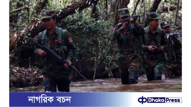 মিয়ানমারের কাচিন রাজ্যে জান্তা বাহিনীর উপর বিদ্রোহীদের হামলা জোরদার, সরকারি কর্মীদের সরিয়ে ফেলা হচ্ছে