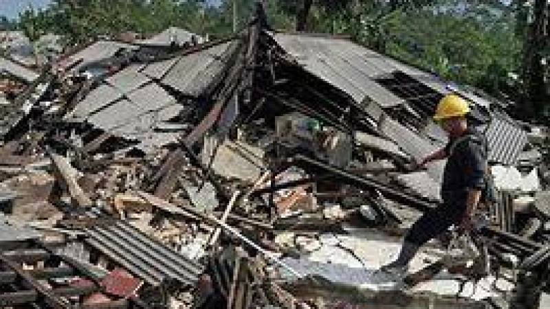 ইন্দোনেশিয়ায় ৭ মাত্রার ভূমিকম্প অনুভূত