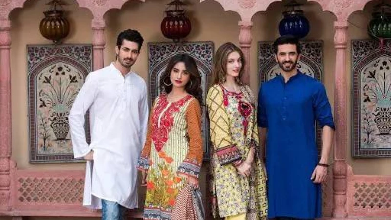 পোশাকে ঈদের আনন্দ