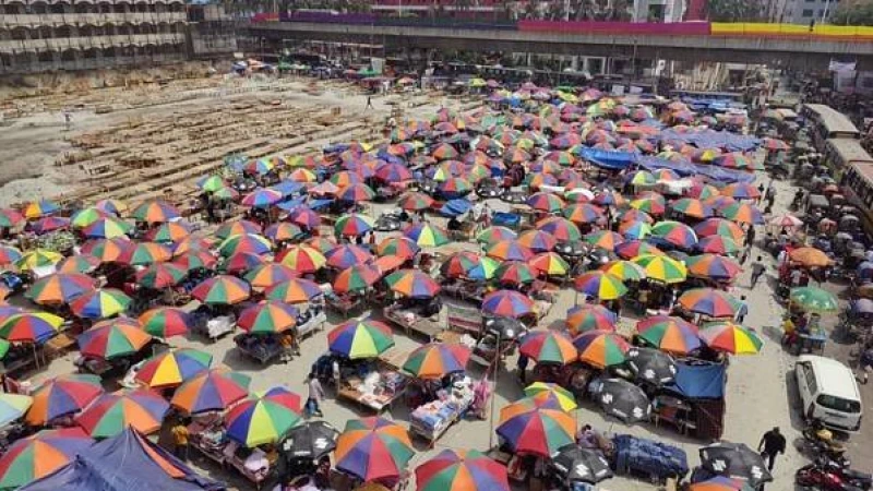 পাইকারির বঙ্গবাজারে এখন খুচরা বিক্রিই ভরসা