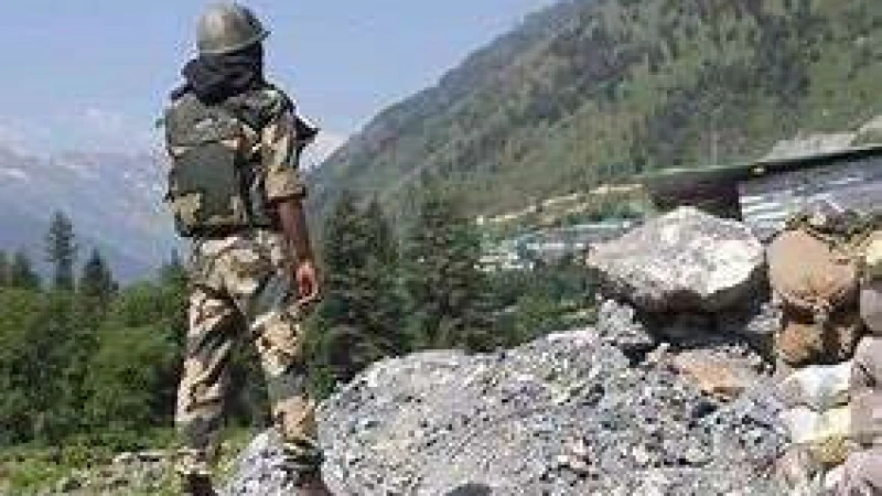 যেভাবে হিমালয়ে বিপদ তৈরি করছে  চীন আর ভারতের সীমান্ত স্থাপন