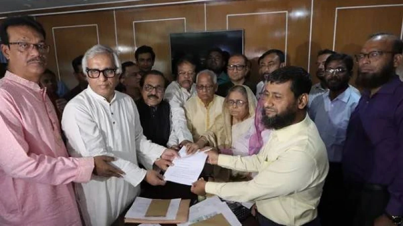 রাজশাহী সিটি নির্বাচনে মেয়র পদে মনোনয়নপত্র সংগ্রহ করলেন খায়রুজ্জামান লিটন